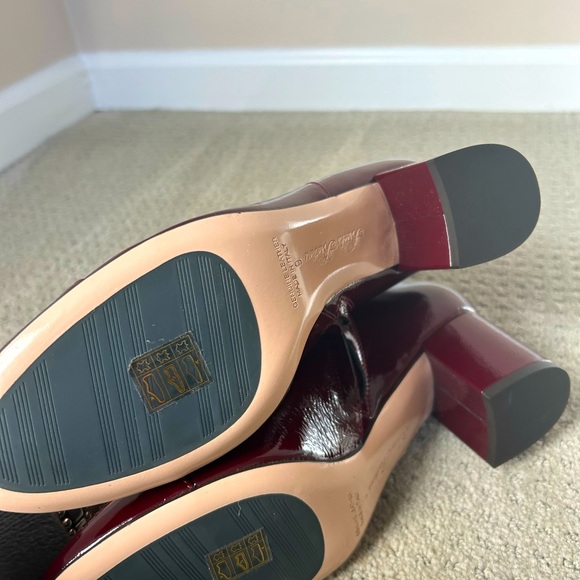 Groovy leather boots by Brooks Brothers in burgundy/red color. Size 9. NWT - Picture 7 of 7